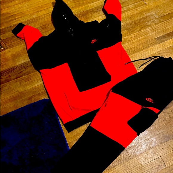 Nike Other - Nike jogging suit plus size for big men